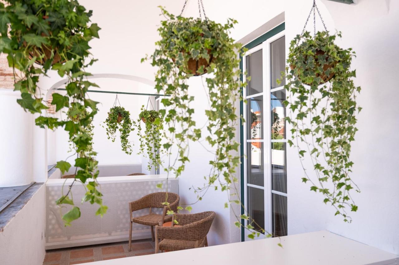 Lilases Boutique House & Garden Mora Exterior photo